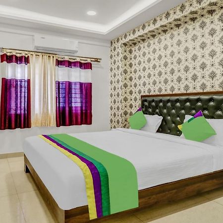 Hotel Treebo Three Drops à Bangalore Extérieur photo